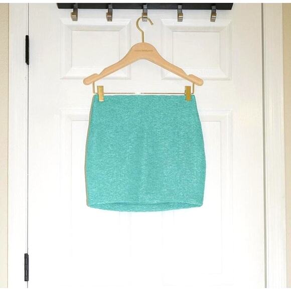 BGBGeneration - Bodycon High Waist Mini Skirt in Textured Teal / Size XS - Picture 2 of 6